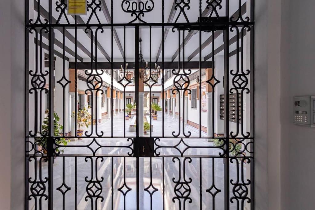 Jdc1K - Beautiful Apartment In City Centre セビリア エクステリア 写真